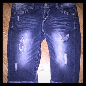 No boundaries rip designed shorts